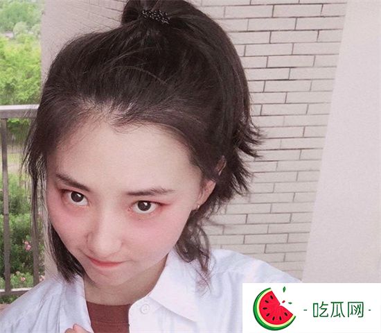 懷化女老師表面端莊背地反差 被甩后露臉約會(huì)視頻被當(dāng)福利流出-吃瓜網(wǎng)