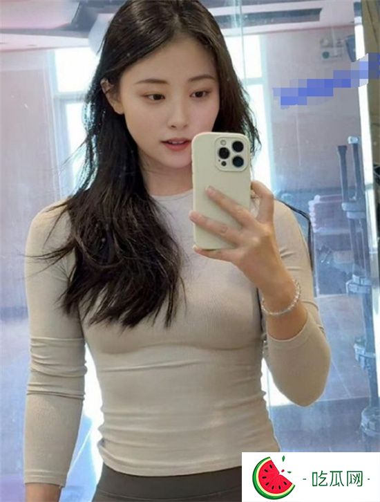 懷化女老師表面端莊背地反差 被甩后露臉約會(huì)視頻被當(dāng)福利流出-吃瓜網(wǎng)
