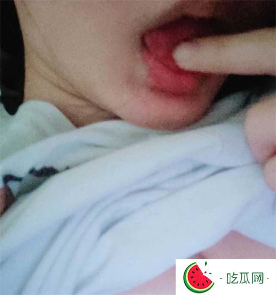 頂級身材美少女不雅視頻流出 白嫩筒體拍下各種露出照 尺度相當炸裂!-吃瓜網