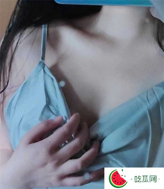 頂級身材美少女不雅視頻流出 白嫩筒體拍下各種露出照 尺度相當炸裂!-吃瓜網