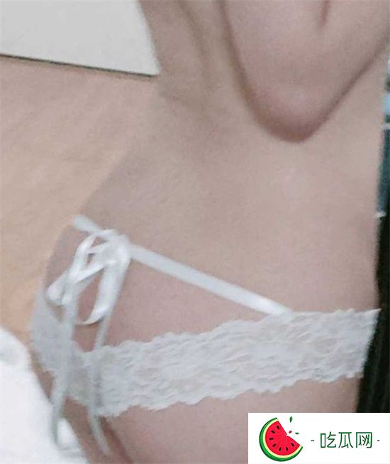 頂級身材美少女不雅視頻流出 白嫩筒體拍下各種露出照 尺度相當炸裂!-吃瓜網