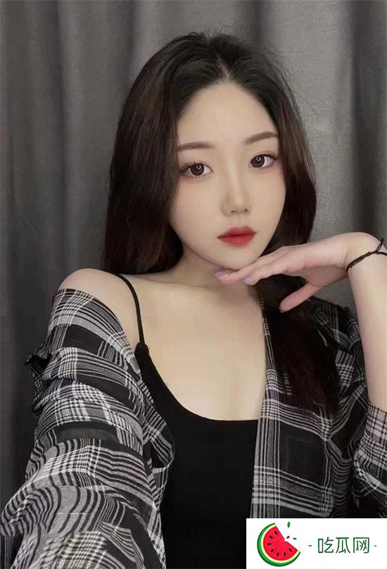 剛結婚就偷吃的絕*** 被肥胖豬男約到酒店無套輸出 **視頻曝光-吃瓜網