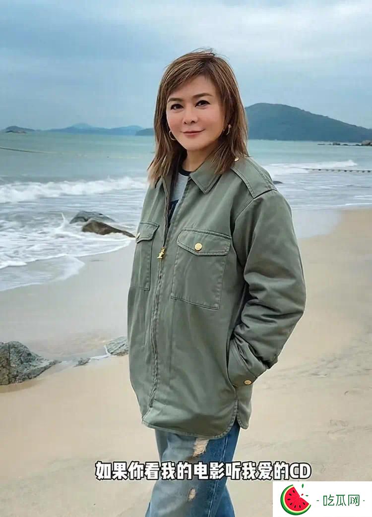 關之琳日本度假被偶遇，打扮時髦與1米8鮮肉，這才是富婆退休生活