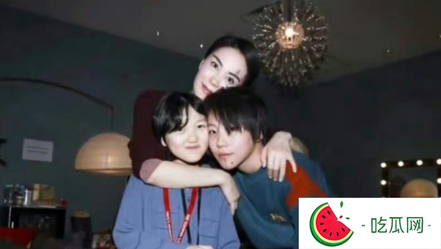 王菲母女令網民犯禁？18歲李嫣疑手術后留國休養度中秋