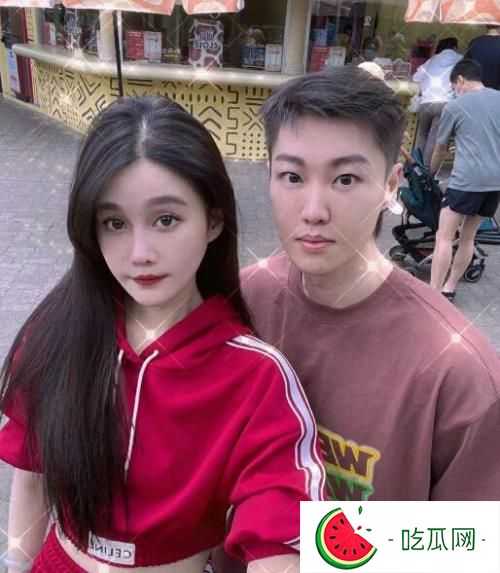 趙本山女兒球球真實姓名叫什么(趙本山女兒求求沒整容的照片)