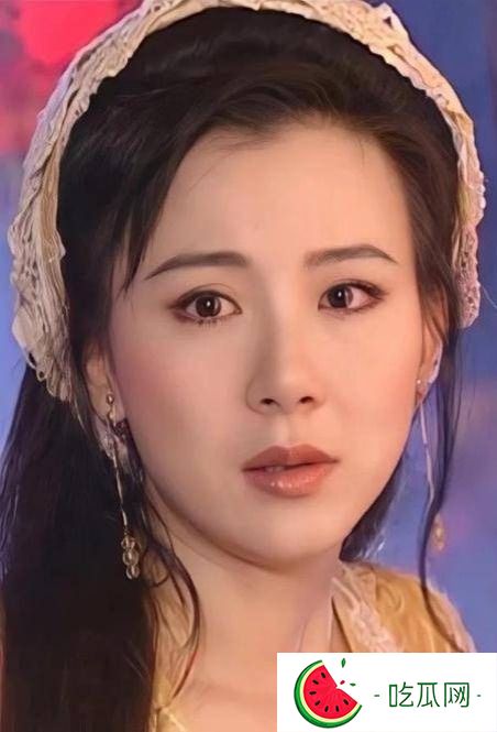 她們退圈？其實整容了，認不出來的4位女星，真是太可惜了！
