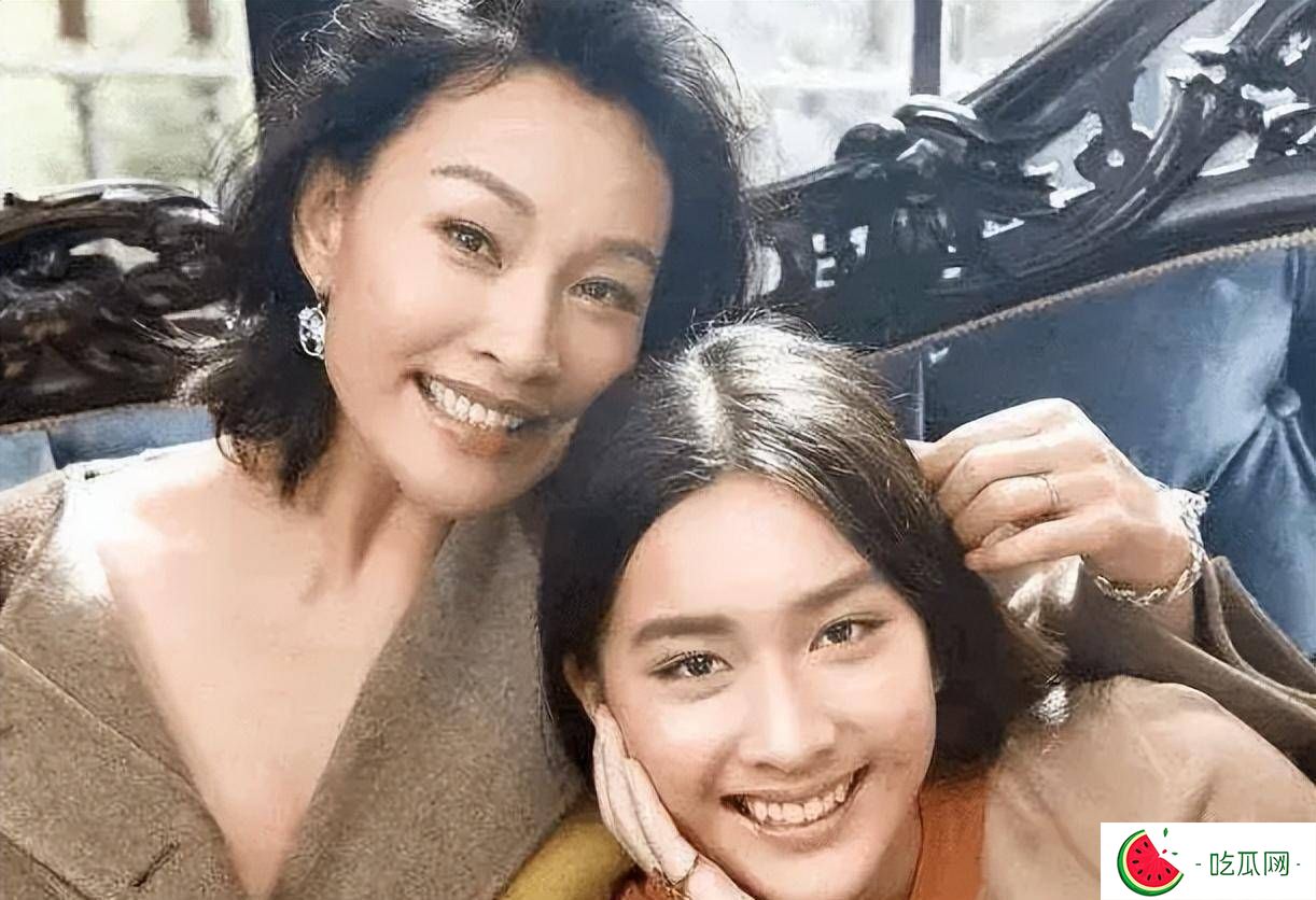 陳沖女兒出鏡，五官立體顯混血，沒媽媽兇相更像明星！